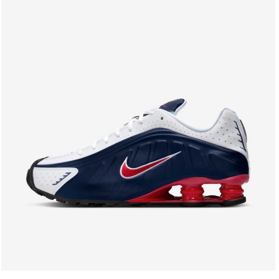 Nike Shox R4 in Gym Red