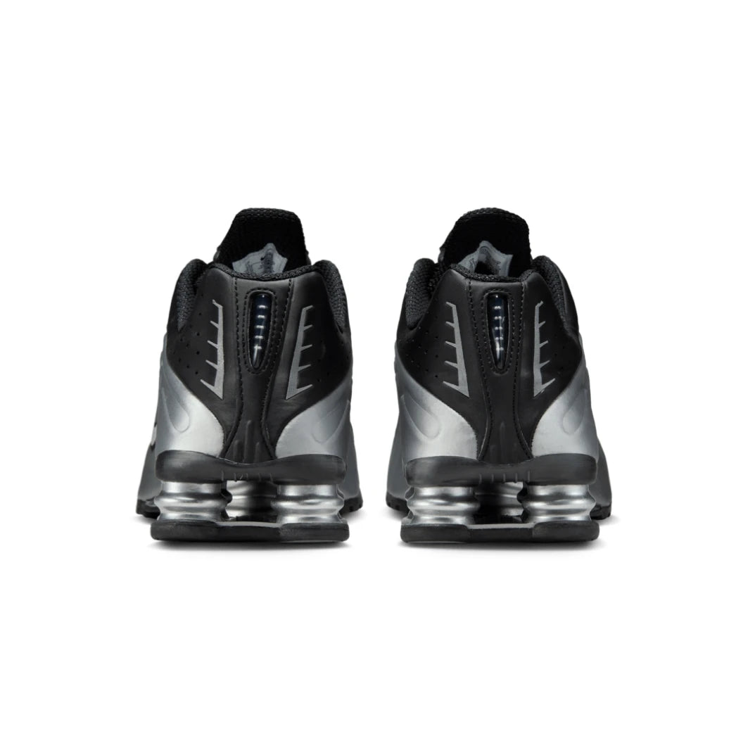 Nike Shox R4 Metallic Silver and Black hee