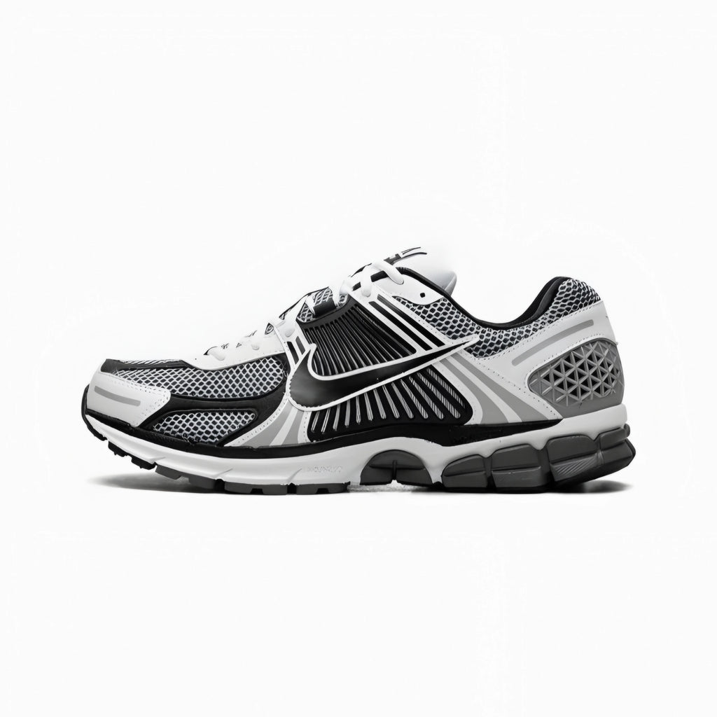 Nike Zoom Vomero 5 SE SP 'Black/Metallic Silver'