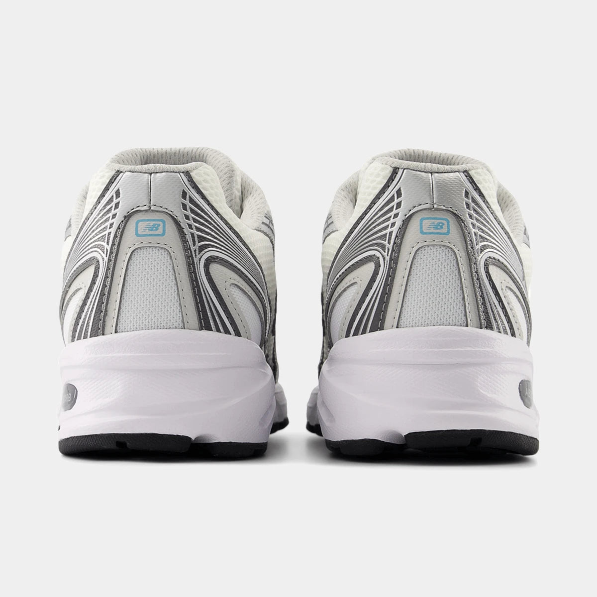 New Balance 740 - White & Blue Tech Runners