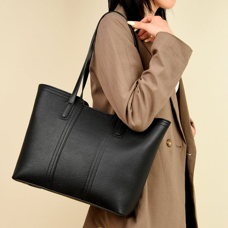 Black Chic Hand Bag