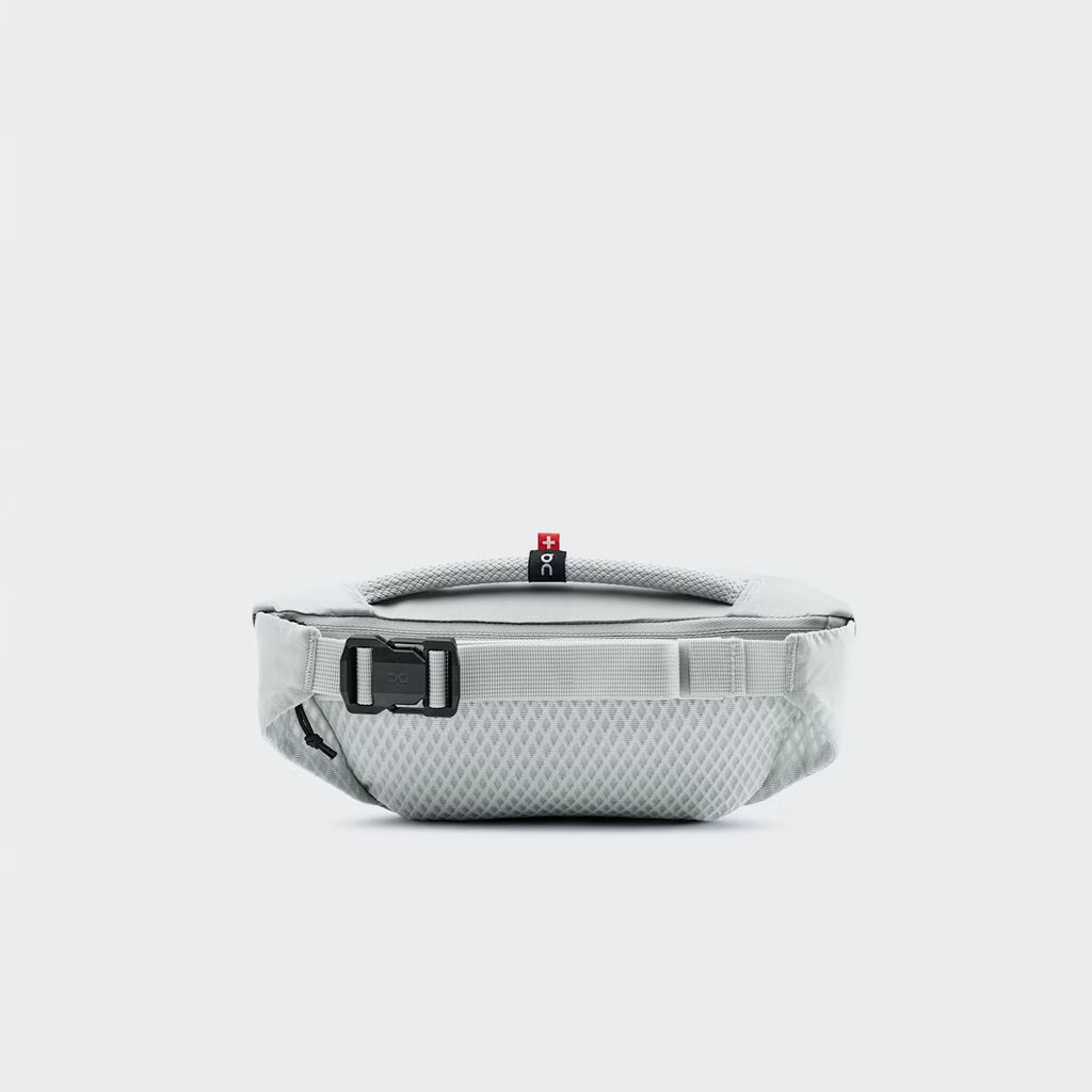 ON running Waist Pack 2L Lite Bag